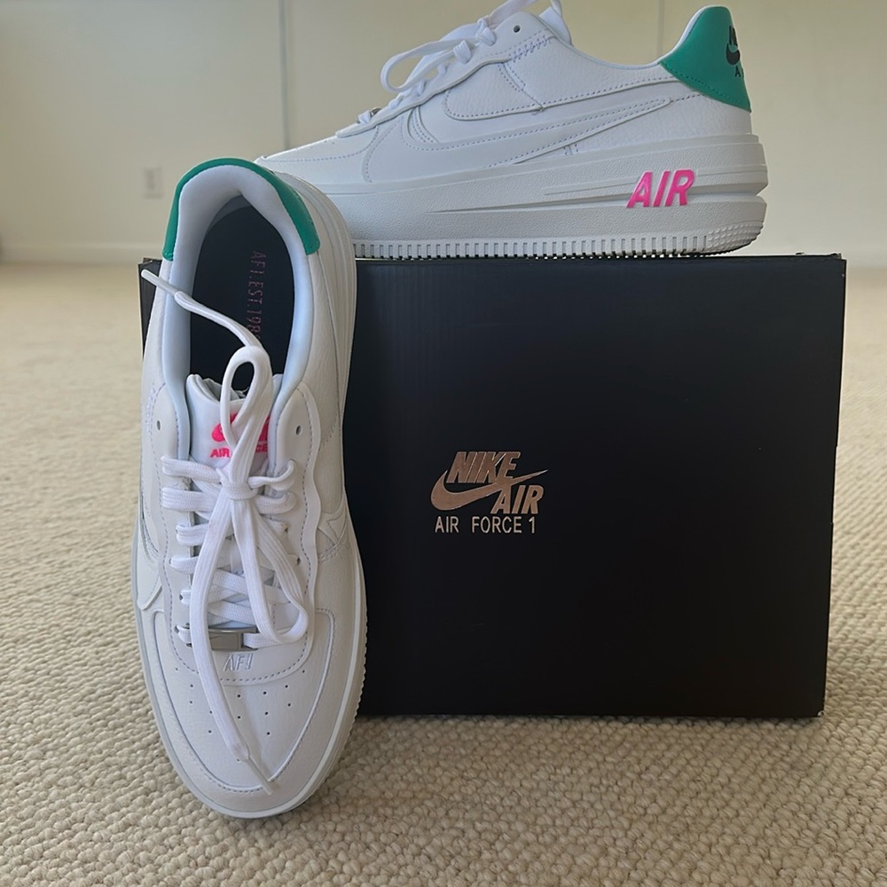 Air Force 1 women’s 9.5